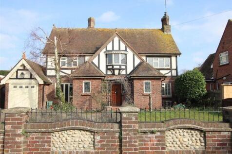 Albany Gardens East, Clacton on Sea 4 bed detached house for sale