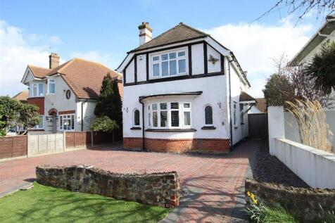 Boley Drive, Clacton on Sea 3 bed detached house for sale