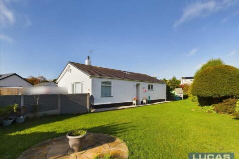 Pant Lodge Estate, Llanfairpwll 3 bed detached bungalow for sale
