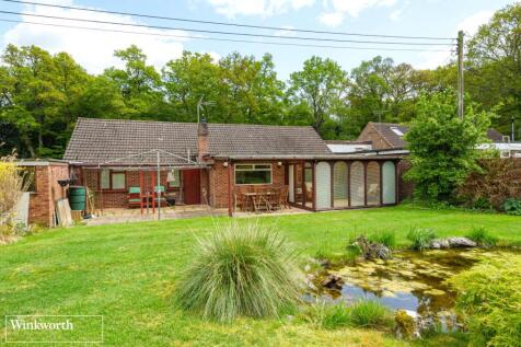 Wolverton Common, Tadley, Hampshire... 3 bed bungalow for sale