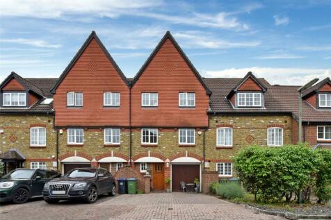 Virginia Place, Cobham, Surrey, KT11 4 bed terraced house for sale