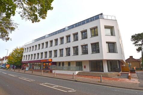 High Road, Broxbourne EN10 1 bed apartment for sale