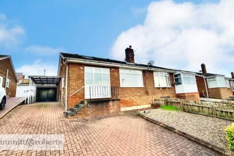 3 bedroom semi-detached bungalow for sale