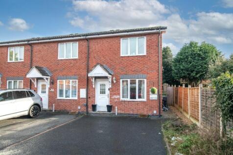 Alcester Road, Lickey End B60 2 bed townhouse for sale