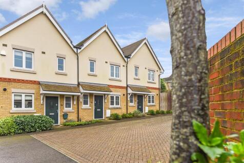 Alberta Close, Liphook 2 bed terraced house for sale