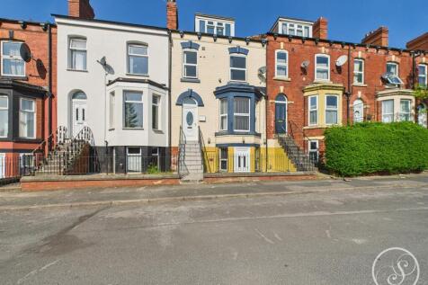 5 bedroom terraced house for sale