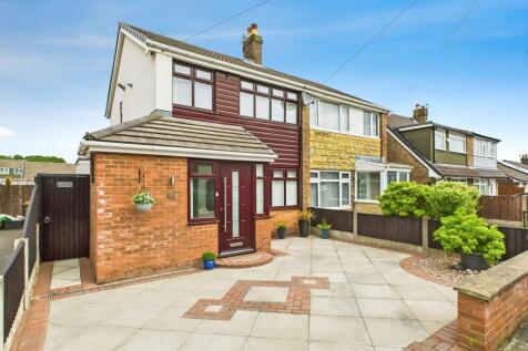 Bideford Avenue, Sutton Leach, St... 3 bed semi