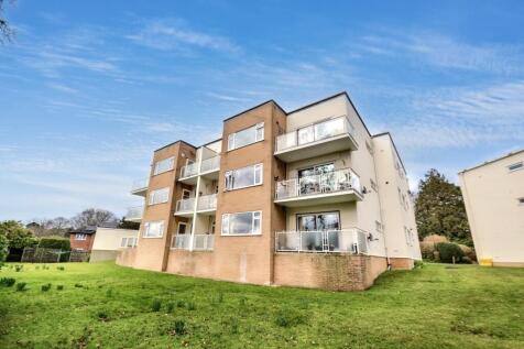 Broadstone 2 bed flat for sale