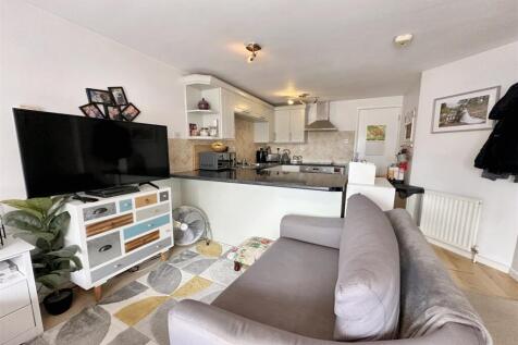Bridport 1 bed flat for sale