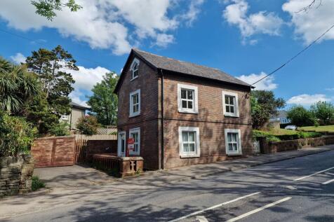 Bridport 4 bed detached house for sale
