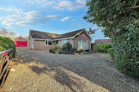 Verwood 3 bed detached bungalow for sale
