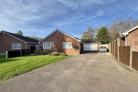 Ferndown 4 bed detached bungalow for sale