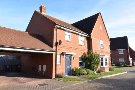 3 bedroom semi-detached house for sale