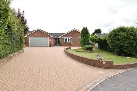 Old Lain, Harrietsham, ME17 4 bed detached bungalow for sale