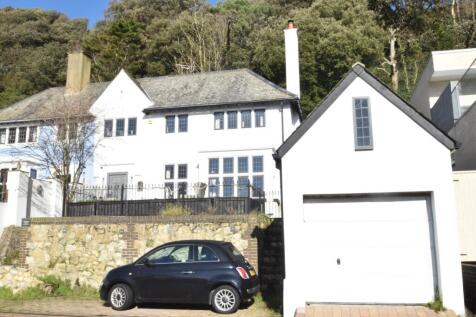 41 Radnor Cliff, Folkestone, CT20 4 bed semi