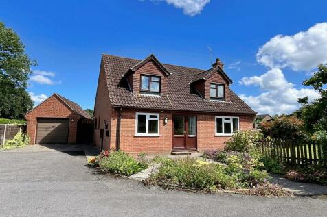 3 bedroom detached house for sale