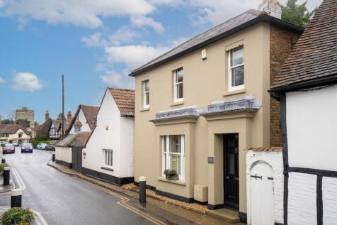 High Street, Bray, Maidenhead 3 bed detached house for sale