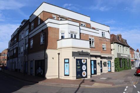 Town Centre, Maidenhead 2 bed apartment for sale