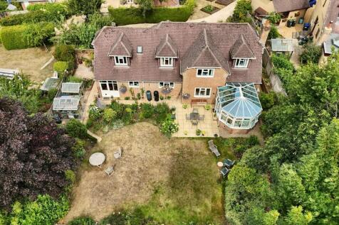 Redlynch 4 bed detached house for sale