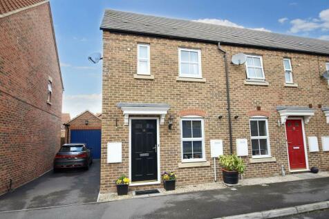 2 bedroom end of terrace house for sale