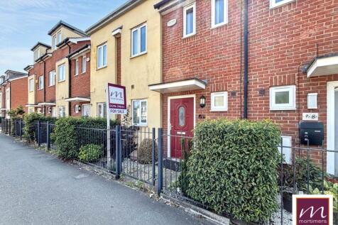 3 bedroom terraced house for sale