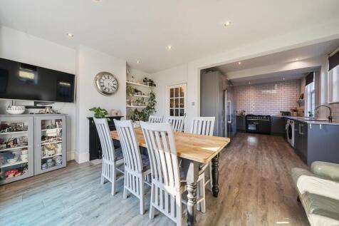 Yew Tree Road, Tunbridge Wells, TN4 5 bed semi