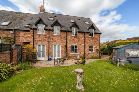 Manor Road, Swindon Village, Cheltenham 4 bed link detached house for sale