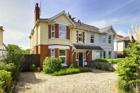 4 bedroom semi-detached house for sale