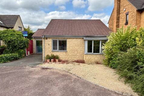The Spindles, Leckhampton, Cheltenham 4 bed detached house for sale