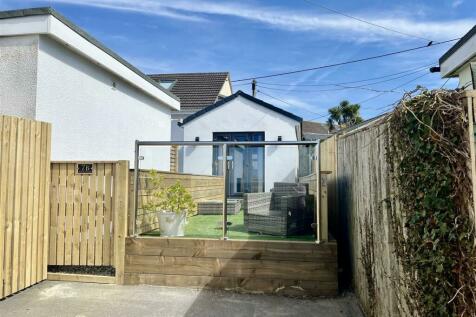 2 bedroom detached bungalow for sale