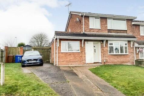 4 bedroom semi-detached house for sale