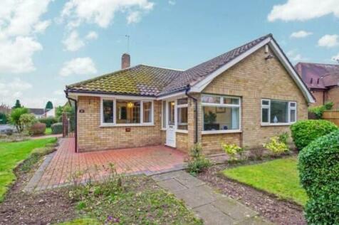 2 bedroom detached bungalow for sale