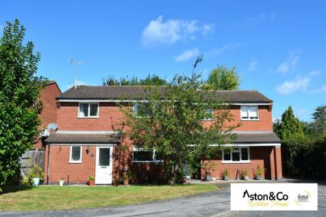 Cottesmore Avenue, Oadby, Leicestershire 4 bed detached house for sale