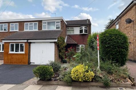 Asquith Boulevard, Leicester 3 bed semi