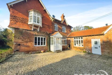 Brimpton Lane, Brimpton Common, Reading 4 bed semi