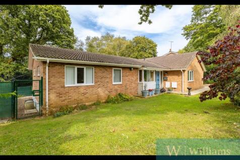 Youngwoods Copse, Alverstone Garden... 4 bed detached bungalow for sale