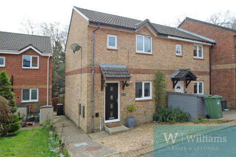 Mary Rose Avenue, Wootton Bridge... 3 bed end of terrace house for sale