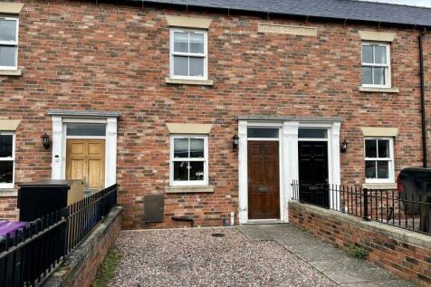 2 bedroom terraced house for sale