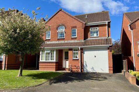 4 bedroom detached house for sale