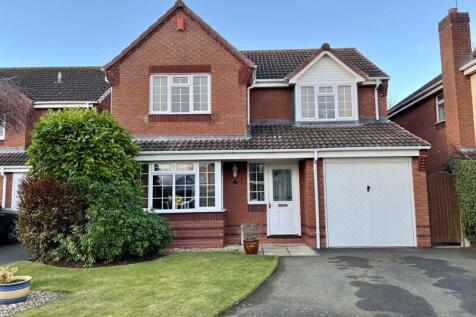 4 bedroom detached house for sale