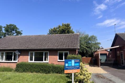 2 bedroom semi-detached bungalow for sale