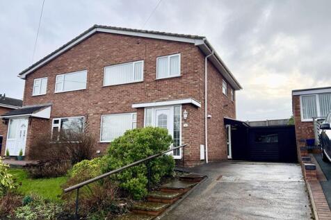 3 bedroom semi-detached house for sale