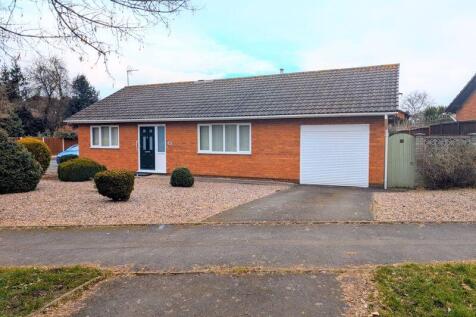 2 bedroom detached bungalow for sale
