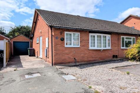 2 bedroom semi-detached bungalow for sale