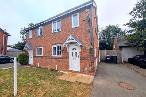 2 bedroom semi-detached house for sale