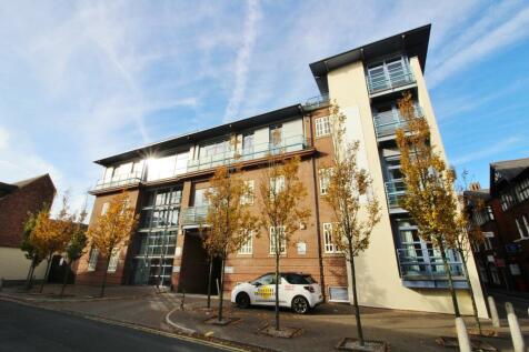 Post Office Avenue, Southport... 2 bed apartment for sale