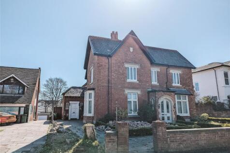 Westcliffe Road, Southport... 4 bed apartment for sale