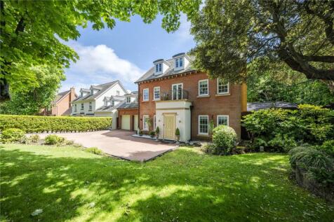 5 bedroom detached house for sale