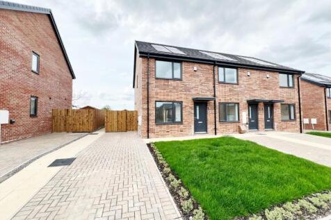 2 bedroom end of terrace house for sale
