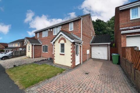 3 bedroom semi-detached house for sale
